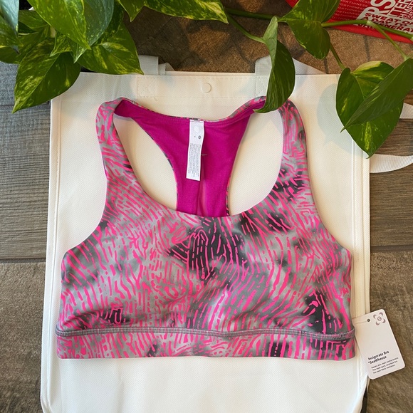Lululemon SEAWHEEZE 2021 Invigorate Bra *Medium Support B/C Cups - Picture 6 of 7
